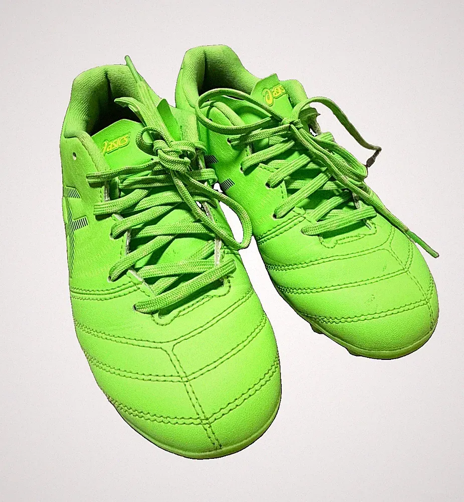 ASICS DS Kids Light Green Soccer Cleats Lace-Up