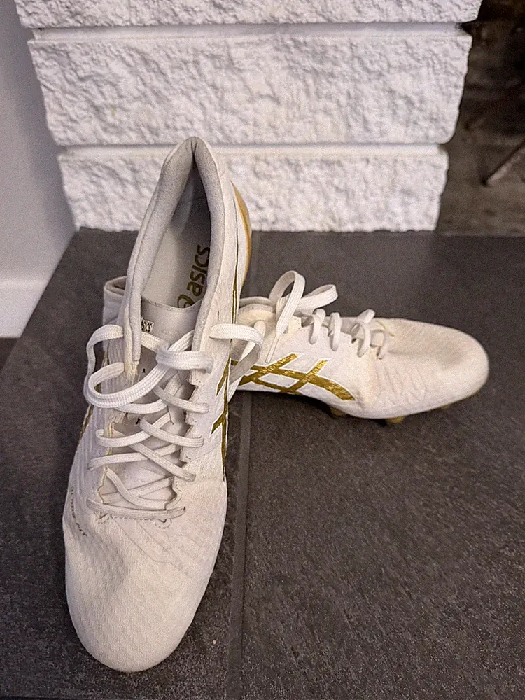 ASICS DS LIGHT ACROS 2 soccer Cleats White 1101A046-100 Soccer Cleats size 8