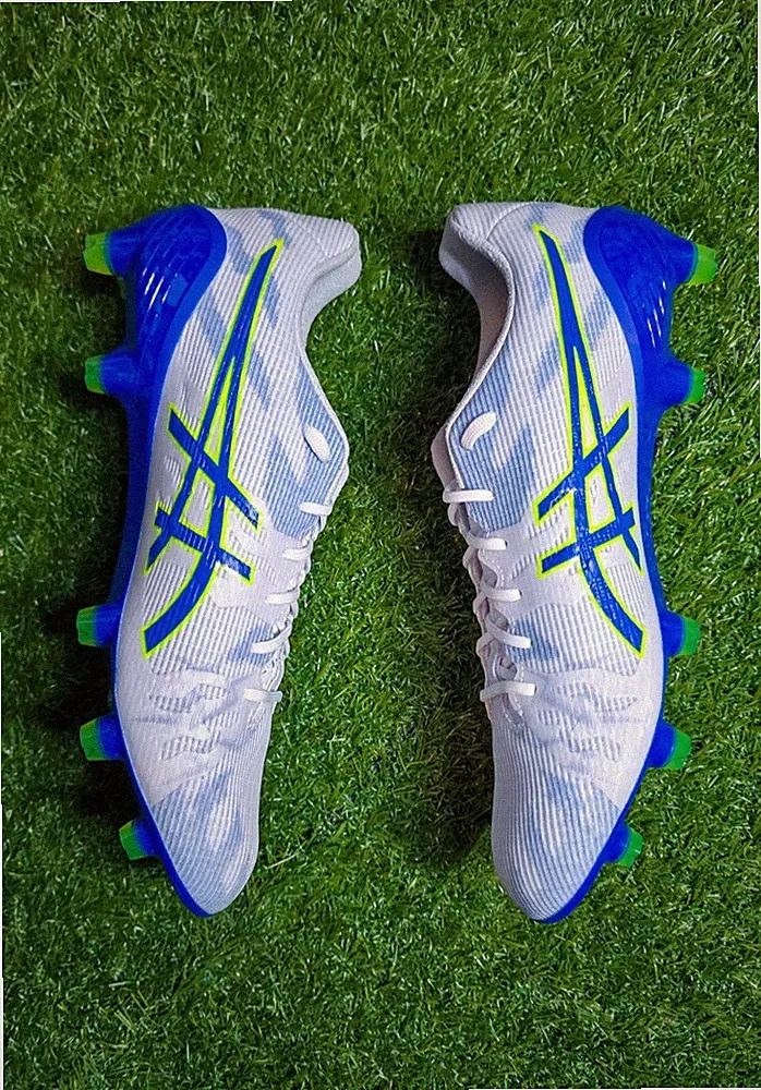 ASICS DS LIGHT ACROS 3 1101A070 105 Soccer Cleats