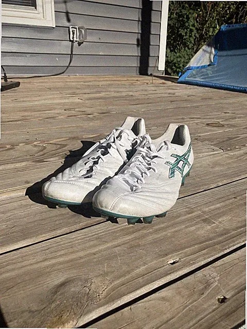 ASICS DS LIGHT X-FLY PRO 3 1101A072 101 White Rainy Lake Soccer Cleats