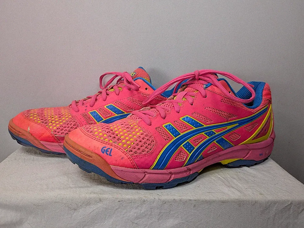ASICS Gel Field Turf Shoes Pink Blue Yellow Men’s 11 Soccer Training Cleats