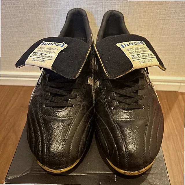ASICS Injector 2002 Soccer Cleats 26cm Black Used Good Condition
