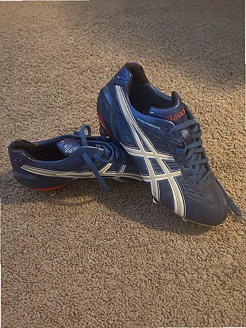 ASICS Lethal Tigreor SG size 9