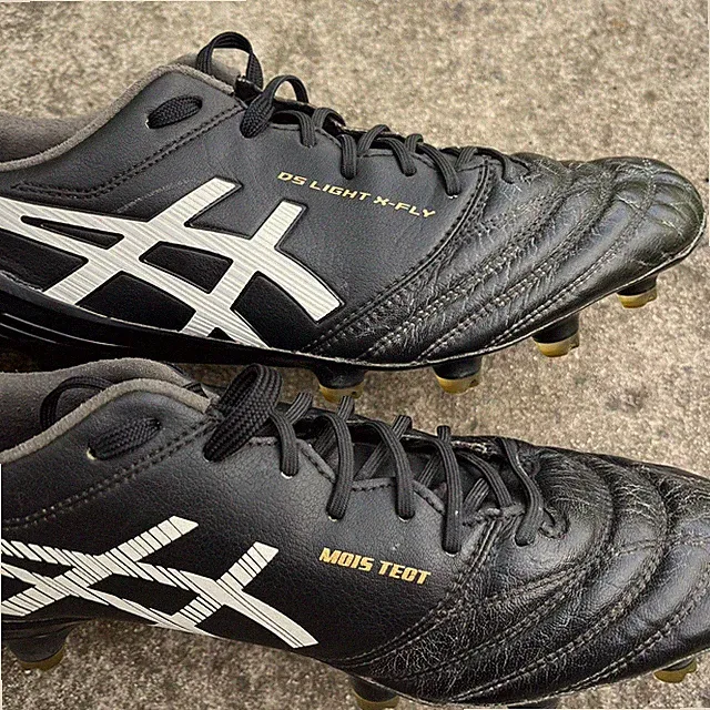 ASICS Soccer Cleats Shoes DS LIGHT X-FLY MOIS TECT 5 1101A047 Black size 28cm