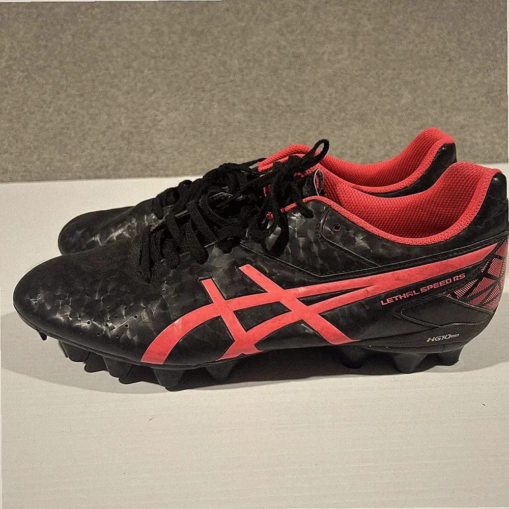 ASICS Soccer Football Boots Mens US 10.5 Black Red Lethal Speed RS Cleats Shoes