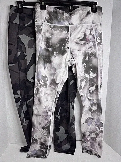ATHLETA Women’s MEDIUM Camo Contender & Winter Garden Run 7/8 Leggings