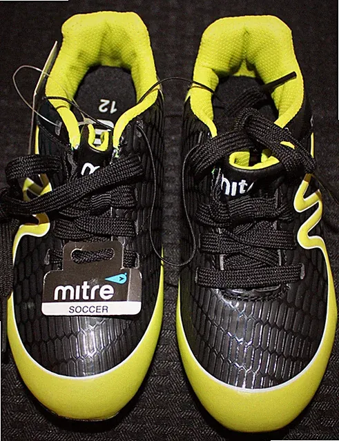 B Mitre Cruzar Boys (Pre-School) Soccer Cleats Sz. 12 Black/Yellow