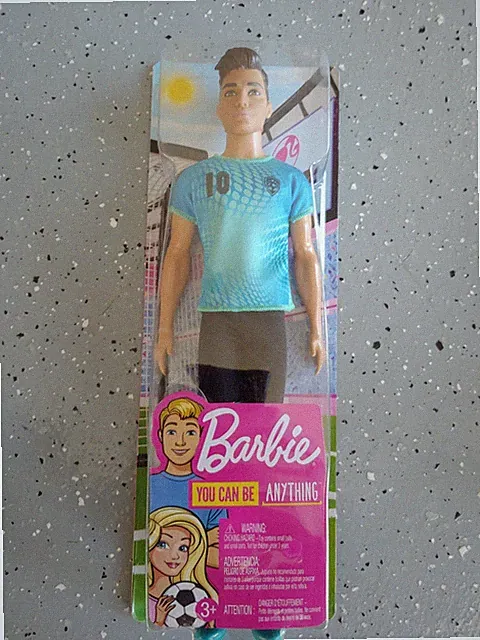 Barbie Ken "You Can Be Anything" Soccer / Fútbol Player Doll (Mattel, 2018) NEW
