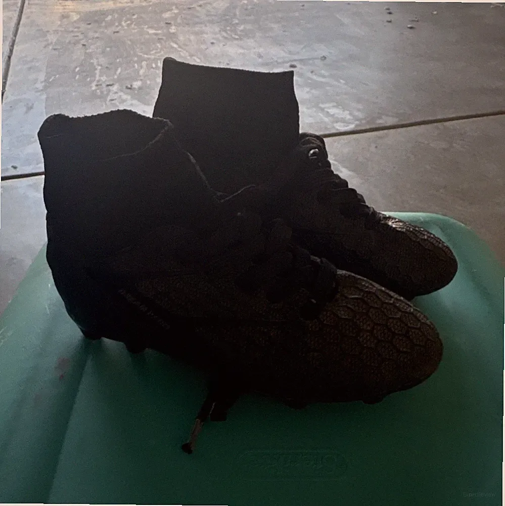 Black Mid Top Soccer Cleats Hexagon Pattern Lace Up Plastic HZ19002K