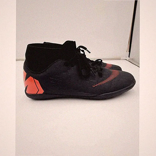Black Red Soccer Boots. Turf Indoor Football Outdoor Training TF/AG EU 40 US 7.5