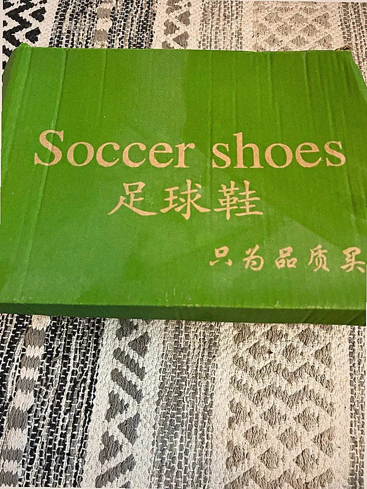 Lace-Up Screw-In
