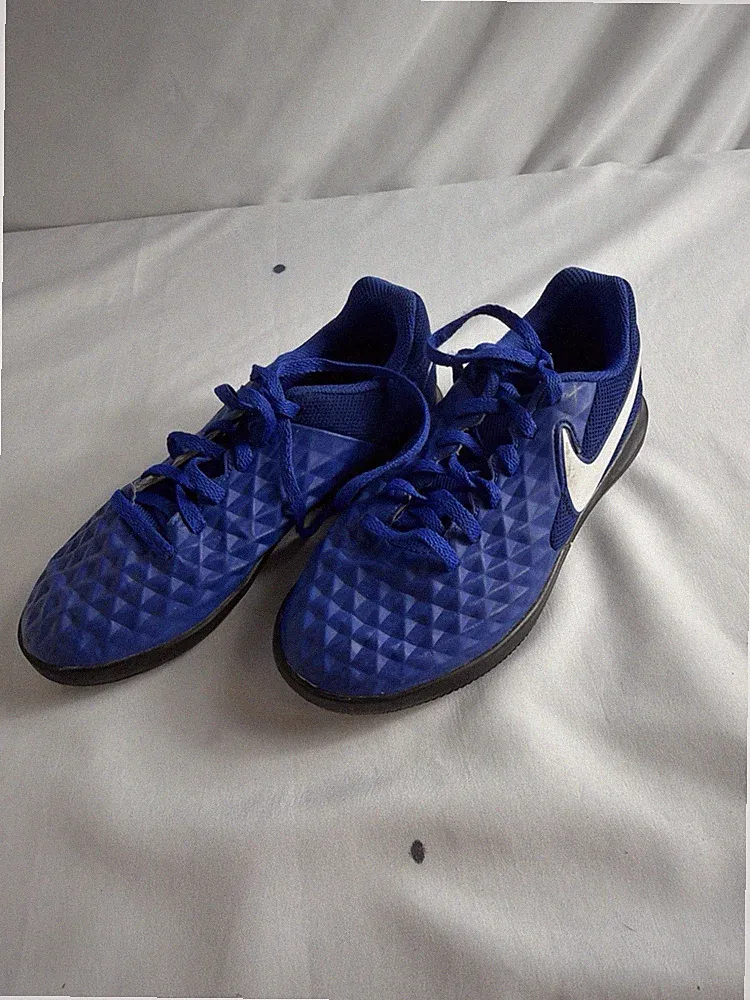 Blue Tempo Nike Indoor Soccer Cleat In Youth Size 2 1/2