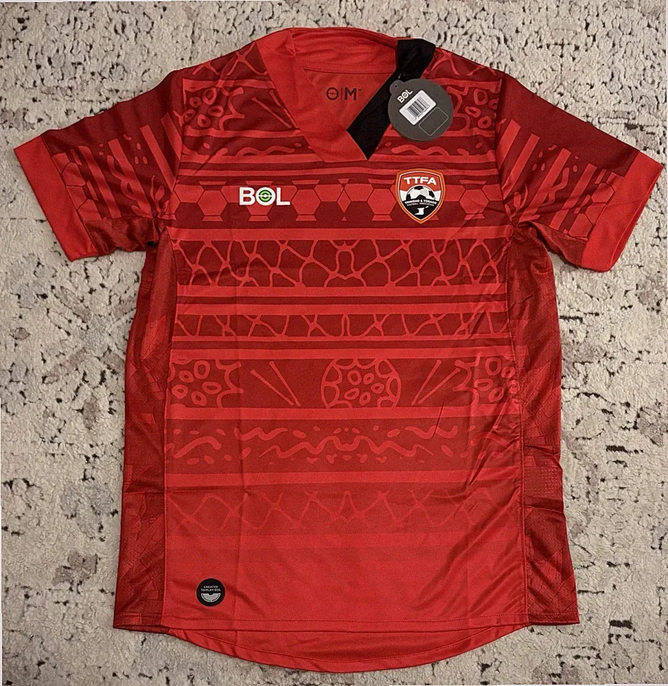 BOL Authentic Trinidad and Tobago 2021/2022 Home Red Soccer Jersey Men’s Size: M