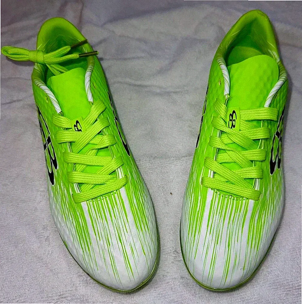 Boombah Soccer Cleats Lime Green and White Size 4.5 New