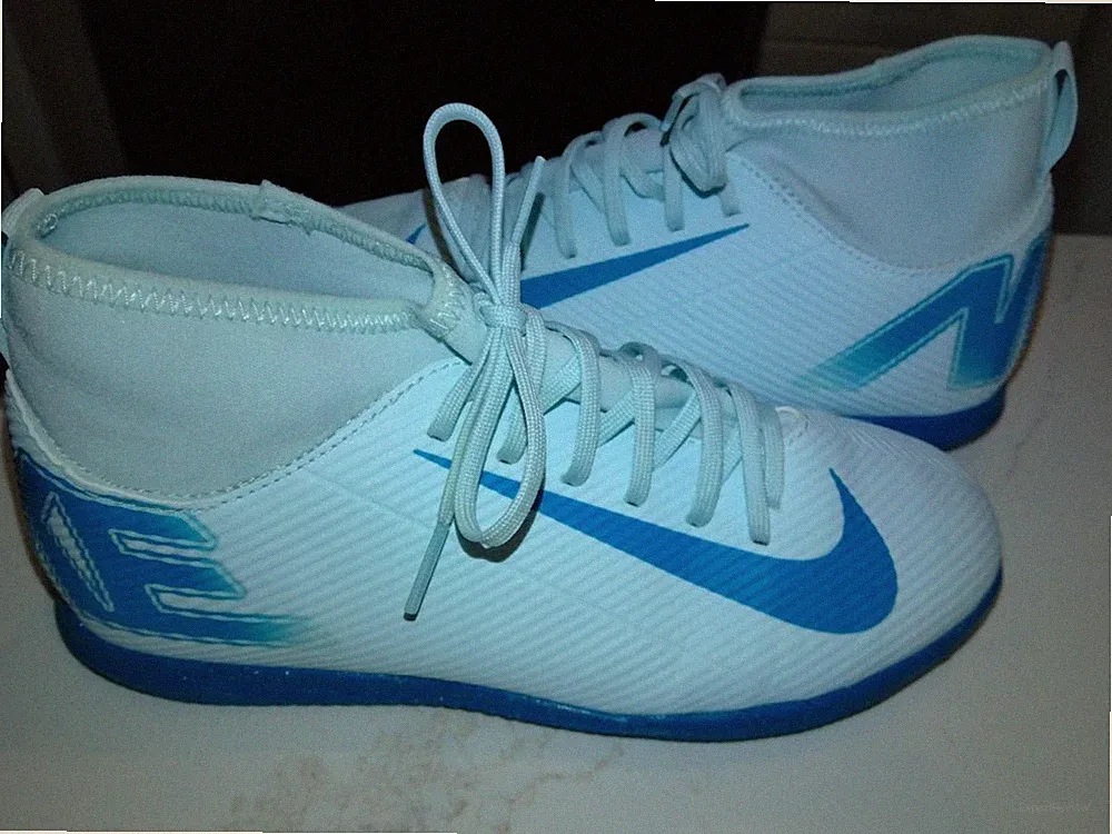 boy's blue Jr. Superfly 10 Club soccer shoes size 5Y new no box low fast shipng