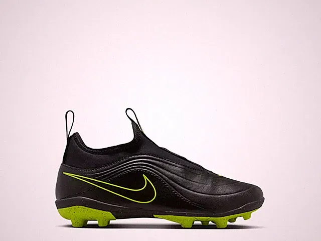 Boy's Cleats Nike Jr. Tiempo Maestro Club Soccer Cleat