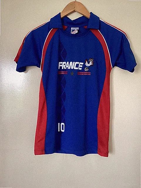 BOYS PRODUIT FRANCE SOCCER SHIRT SIZE 14-16YR