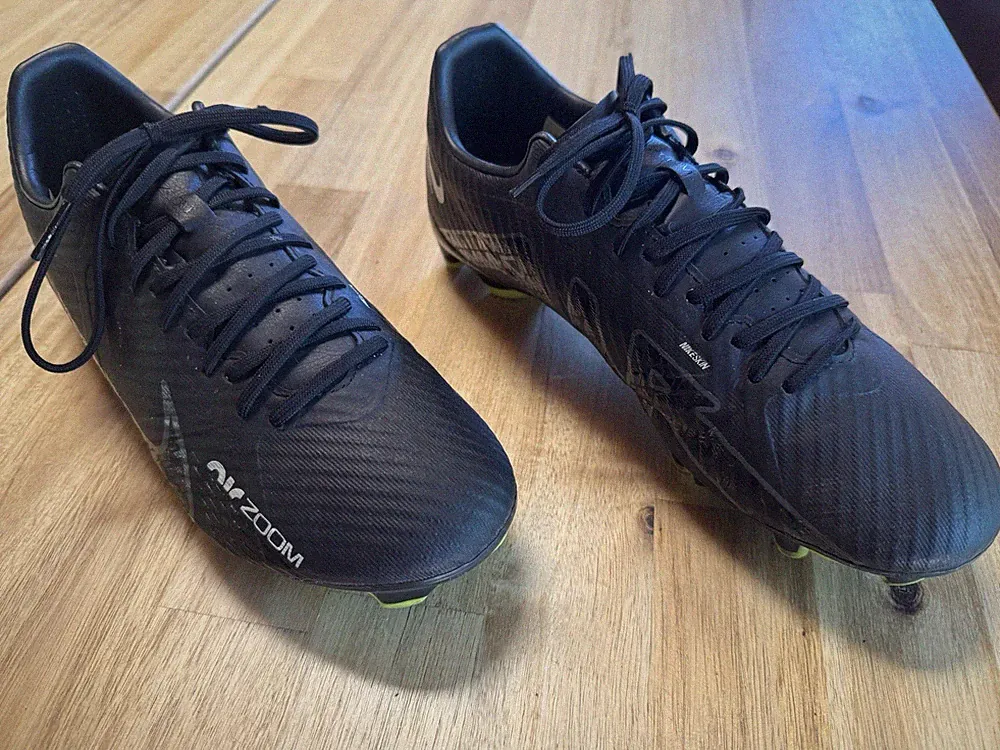 Boys Soccer Cleats Nike Mercurial DJ5631-001 Air Zoom Black US 7