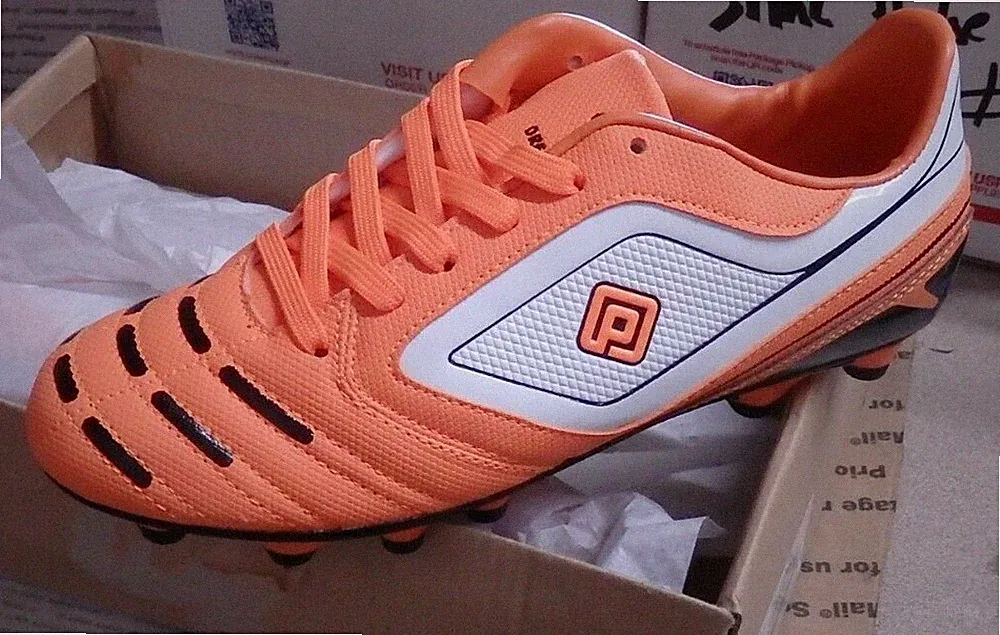 Boys Soccer Cleats Shoes Orange White 151028-M Low Top Lace Up sz 6.5