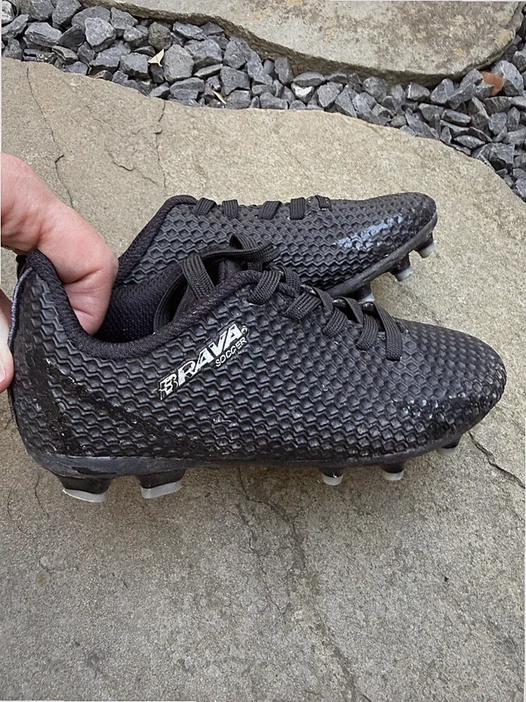 Boys Soccer Cleats Size 11 Black Lace Up