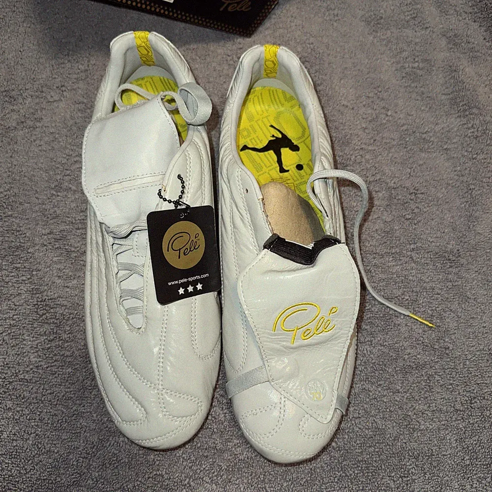 BRAND NEW Pele 1970 FG MS Soccer Football Cleats Kangaroo Leather Men's 9.5