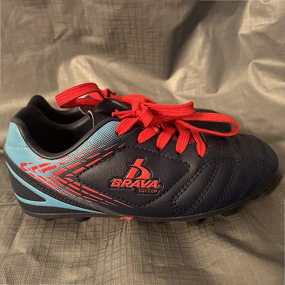Brava Kids Boys SZ 12 Soccer Cleats Navy Blue Red Lace-Up Athletic Shoes