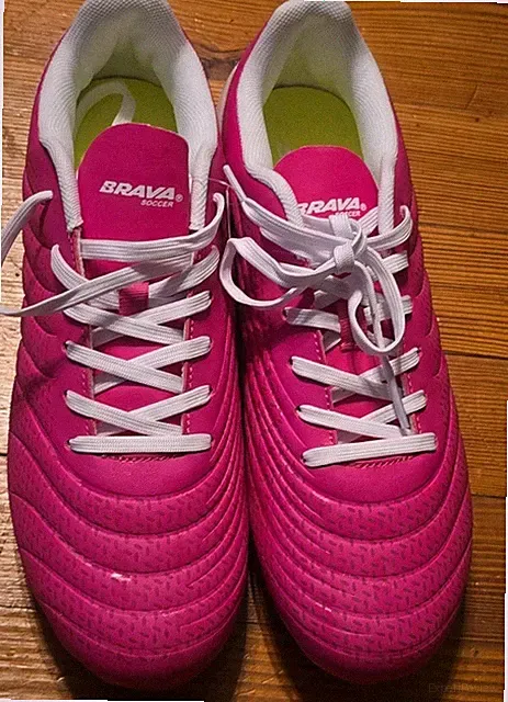 Brava Pink Soccer Cleats Size W11 Bright Hot Pink New NWOB