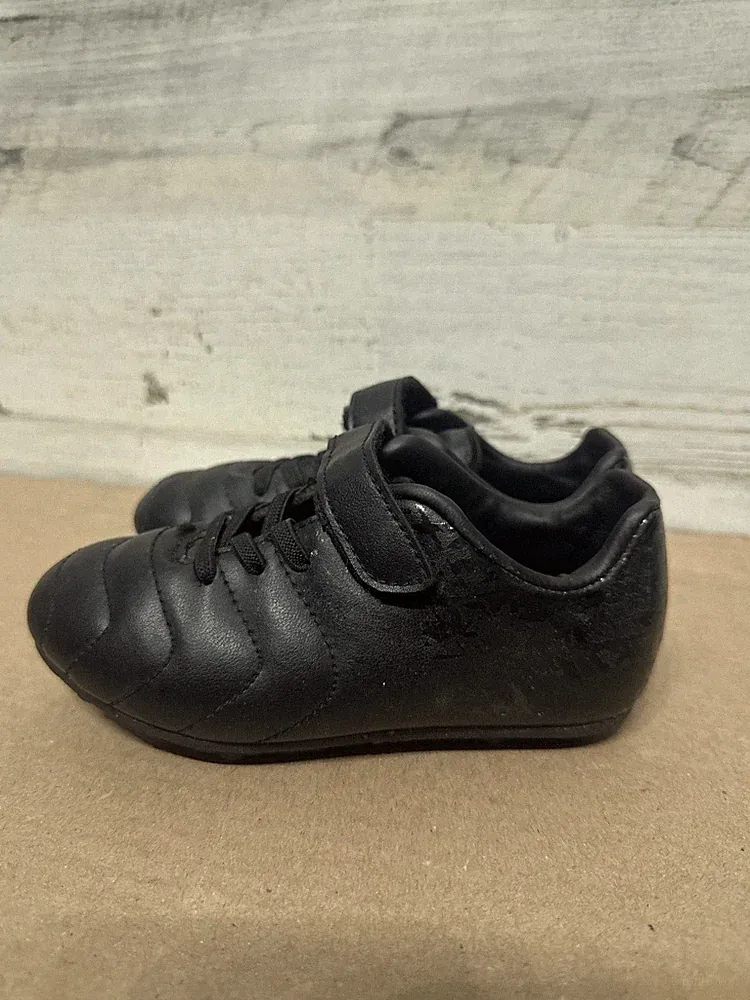 Brava Soccer Cleats Kids Size 9 Black Hook Loop Strap Athletic Shoes GUC