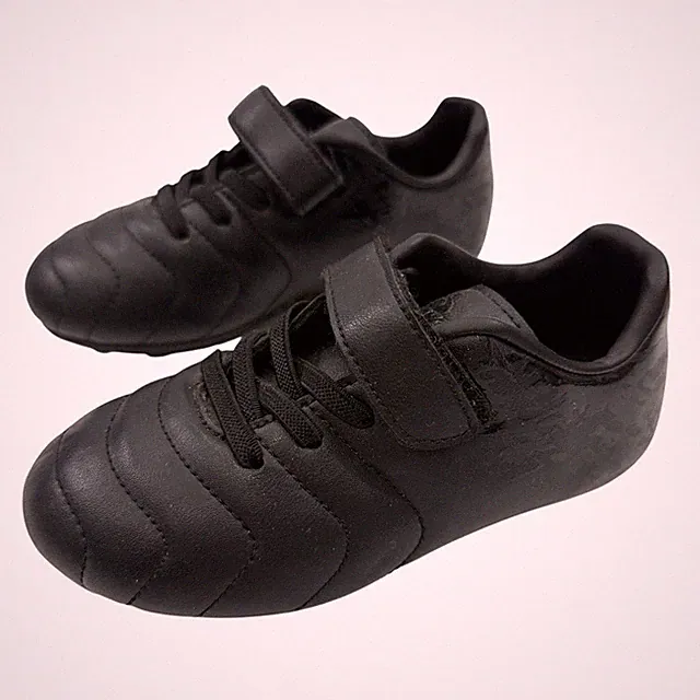 BRAVA Soccer Cleats Toddler 10D Black Athletic Soccer Shoes Hook Loop 160466
