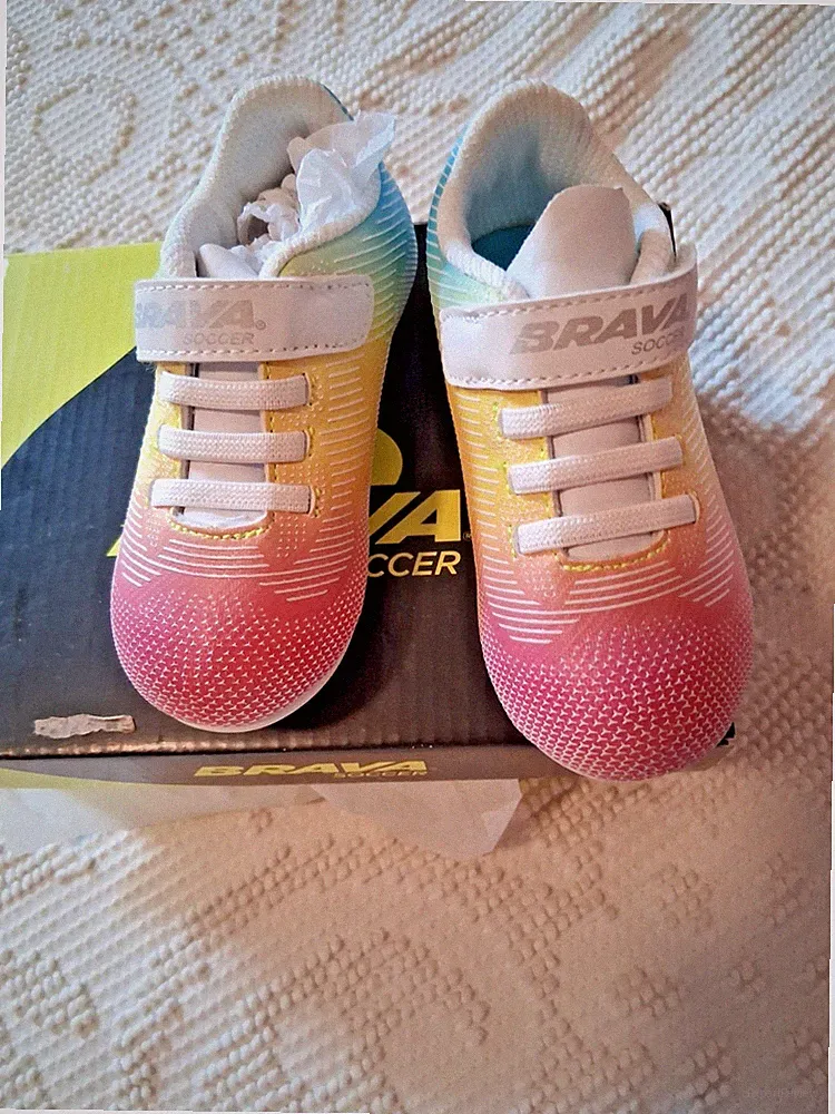 Brava Toddler Girls Exempt 2.0 Soccer Cleats Size 7 Pink Yellow Blue – New in Bo