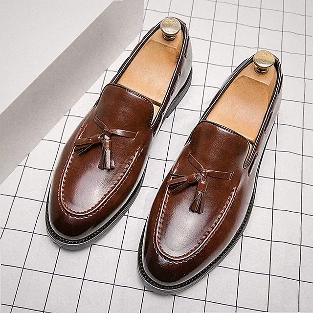 Brogues Men Flat Leather Shoes Business Wedding Slip on British Tassels Sneakers