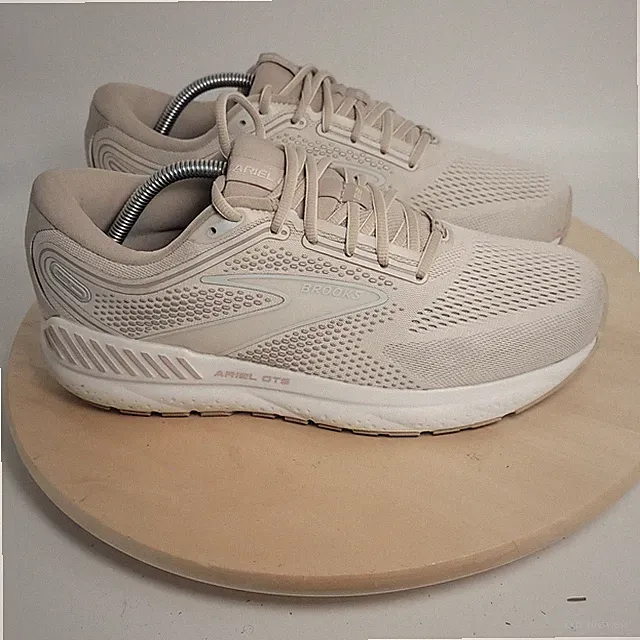 Brooks Ariel GTS 23 Shoes Womens Size 11 D Chateau Grey White Sand Road Walking