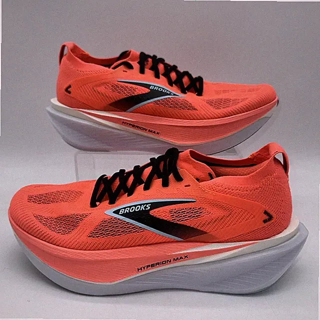 Brooks Men's Size 11 Hyperion Max 3 (110467 1D 670) Red Running Sneaker Sports