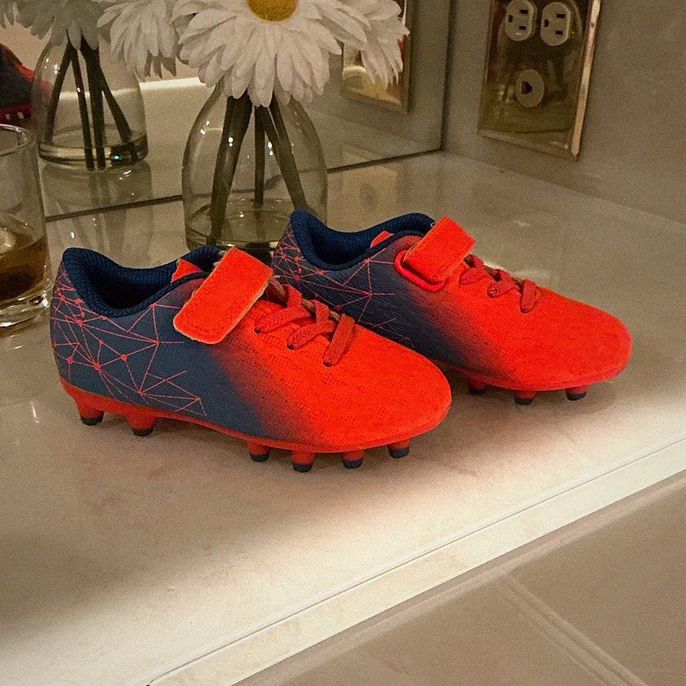 Brooman Unisex Kids Firm Ground Soccer/ football Cleats Blue/orange US 9 kids