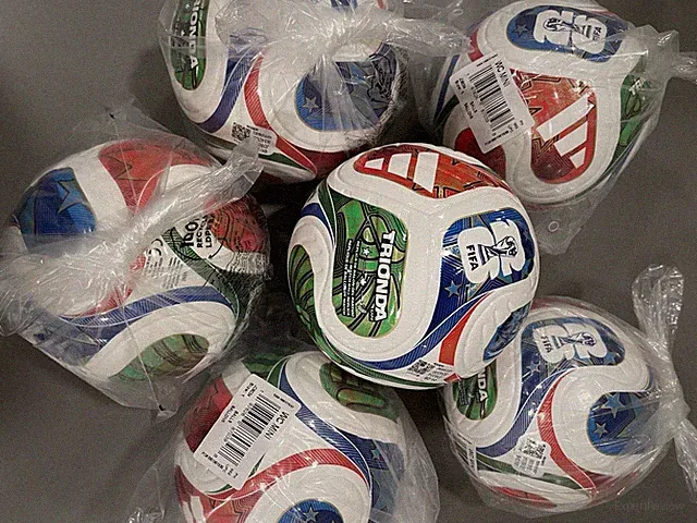 Bundle of 6 New Mini Adidas FIFA World Cup 2026 Trionda Soccer Balls Size 1