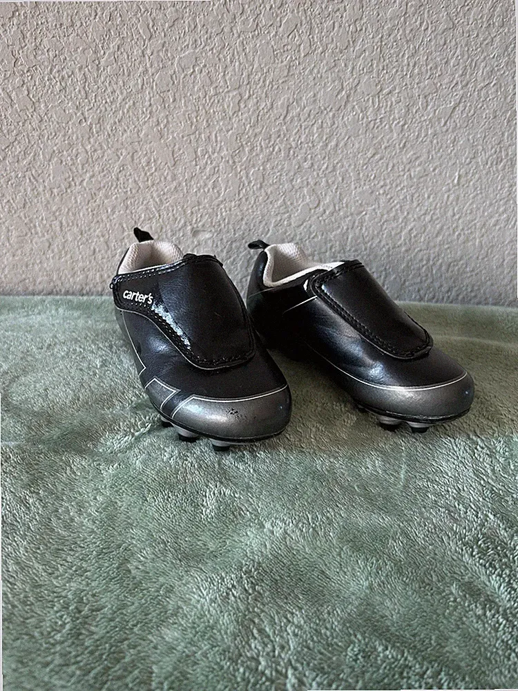 Carter's Fica Sport Cleat Soccer Shoes Unisex Black Toddler Size 8 Hook Loop