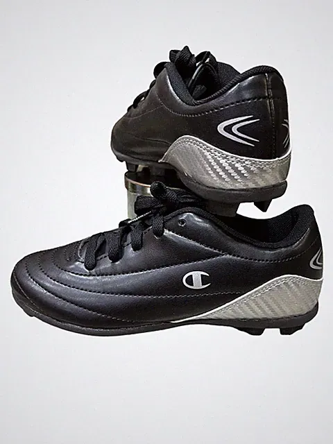 Champion Cleats Black Youth Boys Soccer Shoes Skid Resistant NWT USSZ 2 FREE RTN