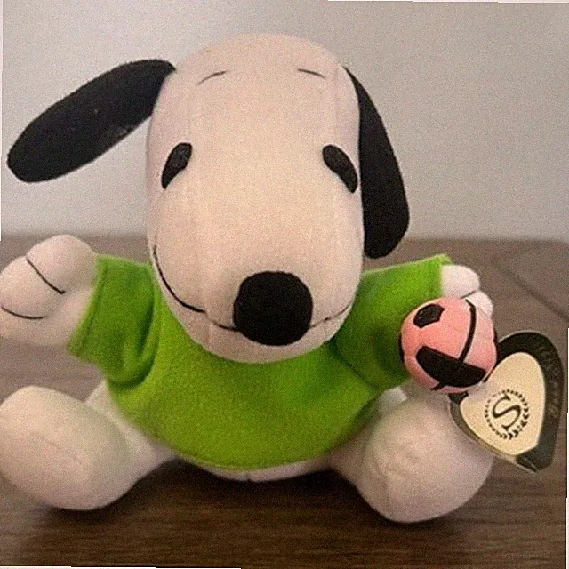 Charlie Brown's Snoopy with Green Shirt & Pink Soccer Ball Plush 5.5"