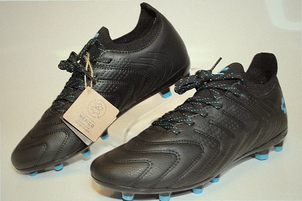 Charly Black Leather Encore NEW Low FG Soccer Cleats US 7 MX 25 Mens NEW 1086361