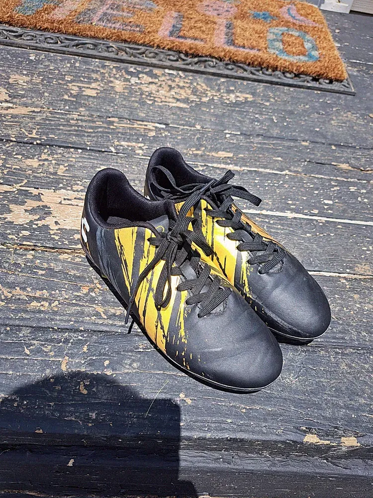 Charly Grasshopper Youth Soccer Cleats Black Yellow Firm Ground FG Shoes Size#12