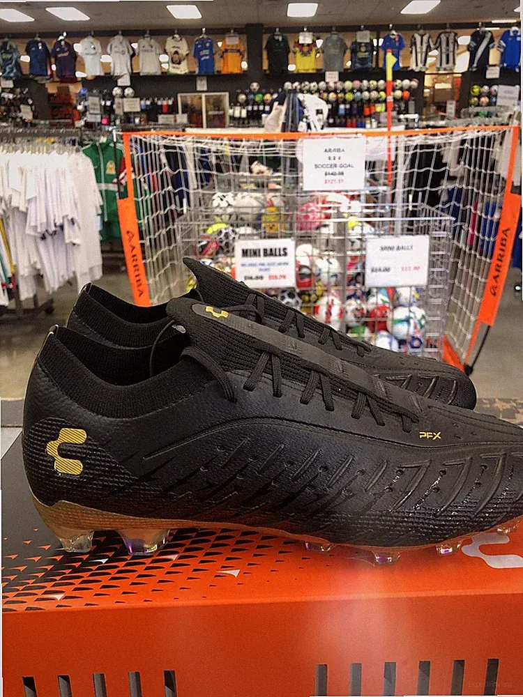 CHARLY MENS ZINETIK PFX BLACK CLEAT FIRM GROUND