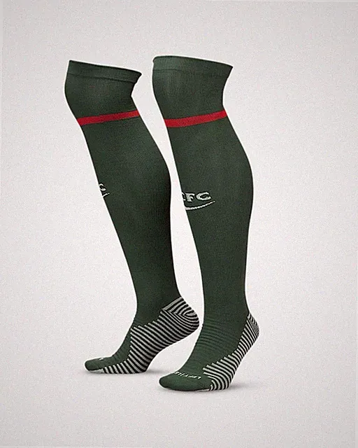 Chelsea F.C. Strike AwayNike Dri-FIT Football Knee-High Socks