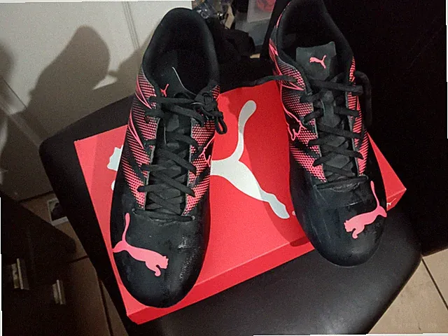 cleats soccer 9.5