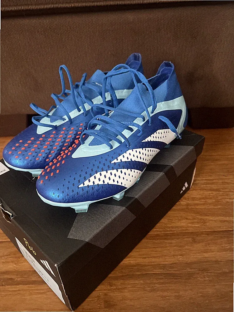 cleats soccer size 8