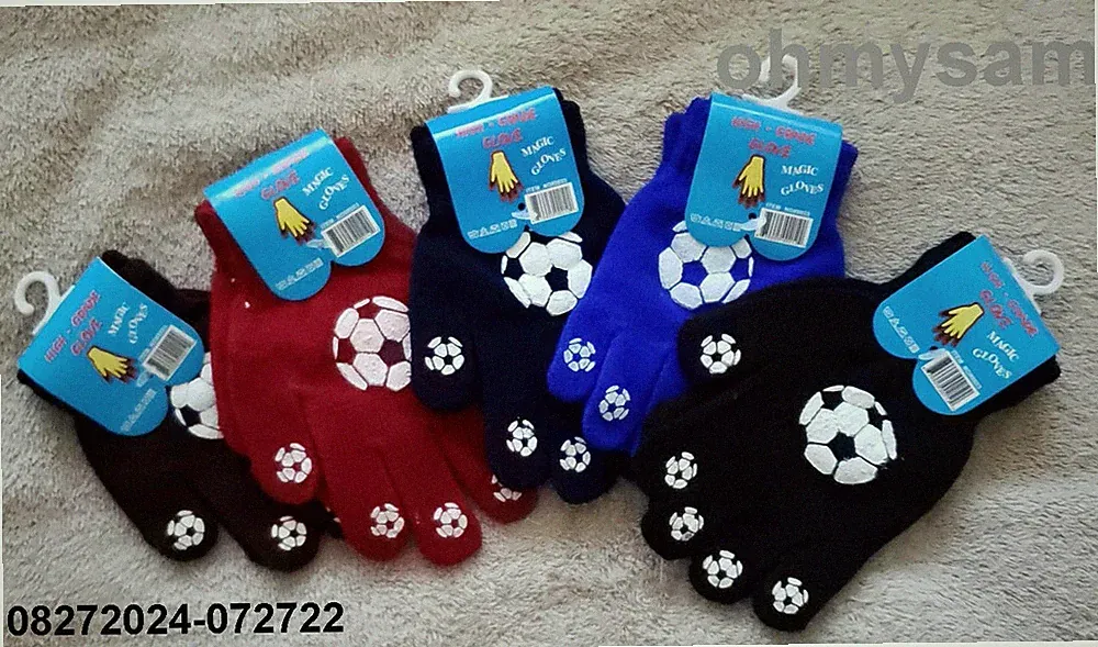 CLOSEOUT 3+2+1+1+1 NEW KIDS SIZE PAIR MULTI COLOR MAGIC GLOVES WHITE SOCCER BALL