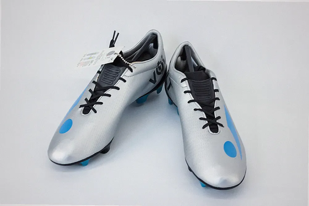 Concave Volt 1.0 Firm Ground Silver/Blue Soccer Cleat Mens Size 9 Rust On Upper