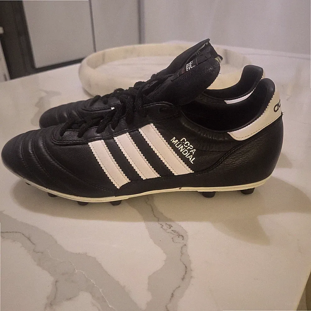 Copa Mundial soccer cleats