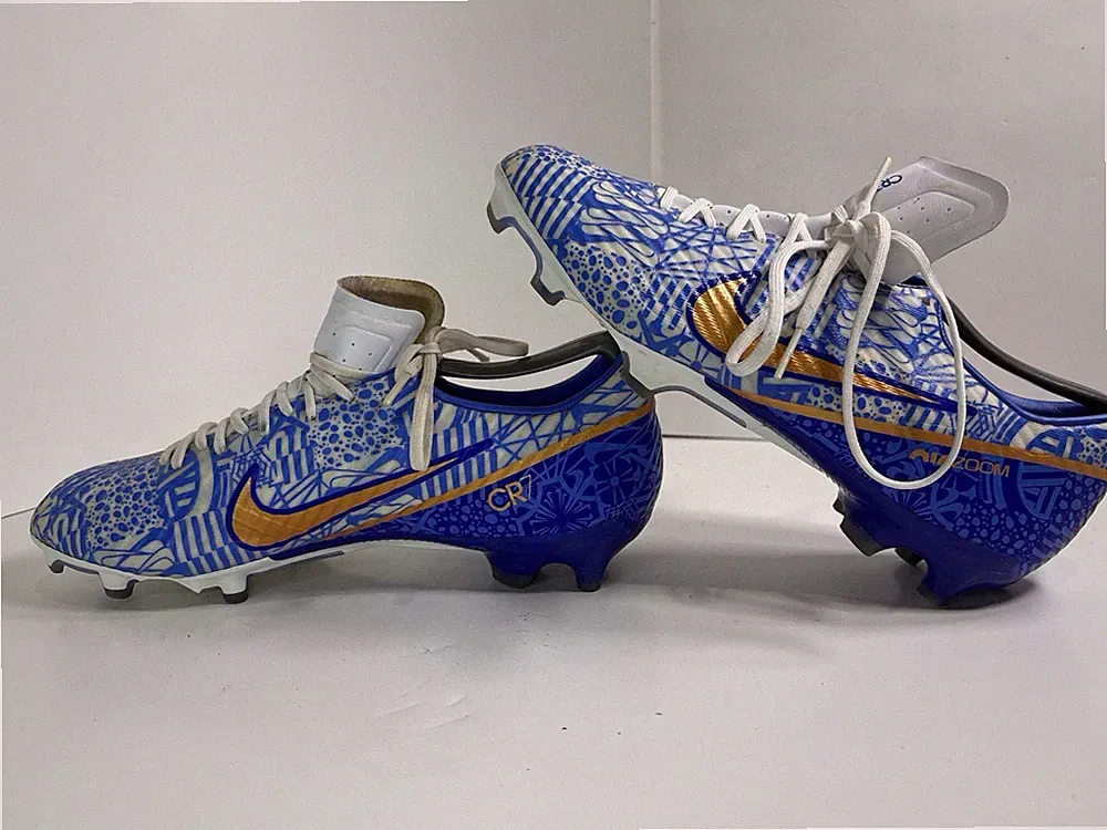 CR7 Soccer Cleats-Nike Air Zoom Mercurial Vapor 15 in White MetallicMens US 8.5