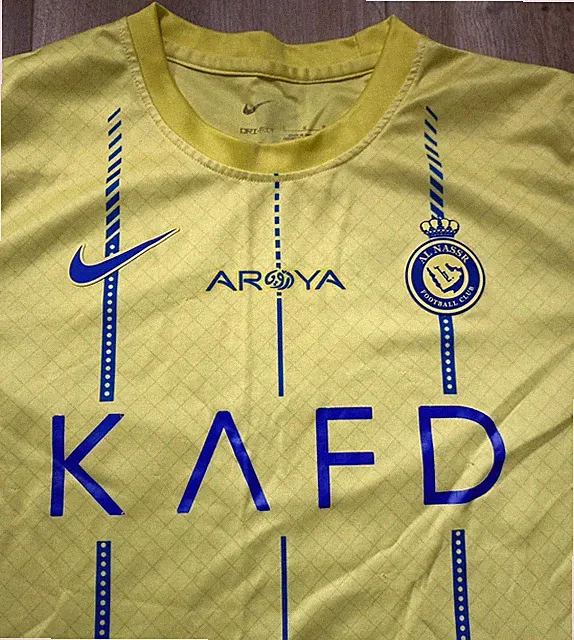 Cristiano Ronaldo #7 Al Nassr Nike Gold Soccer Jersey Men's LARGE 40”