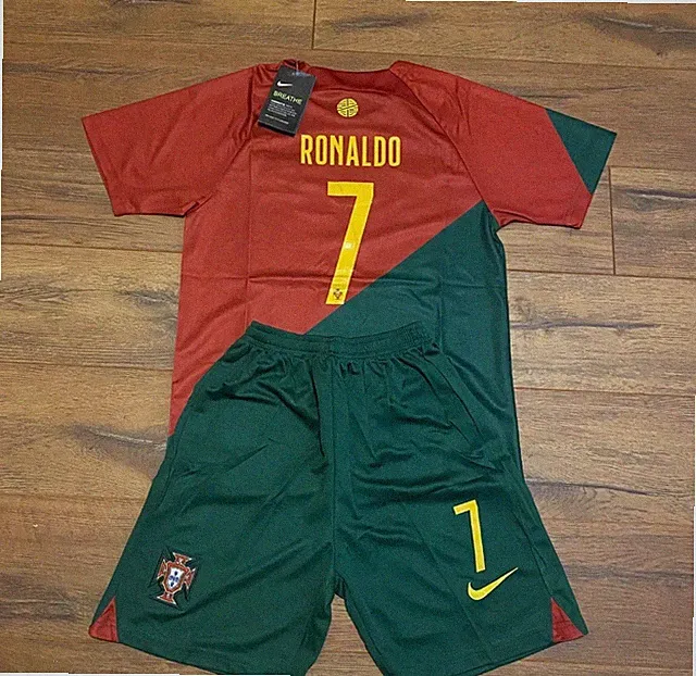 Cristiano Ronaldo #7 Portugal Home Jersey Kids